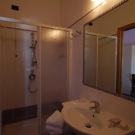 Отель Clara Торторето