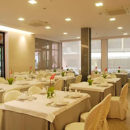 Clara Отель Торторето