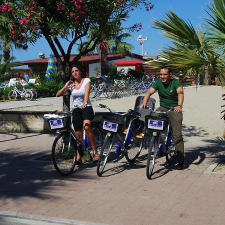 Clara Торторето