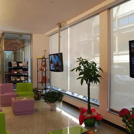 Clara Hotel 3*